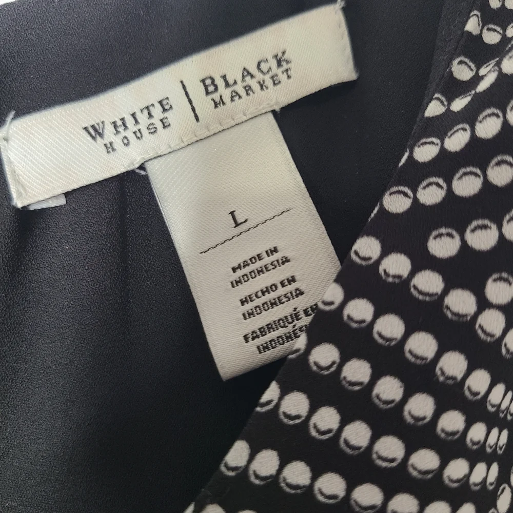 🔥Sale - White House Black Market Sleeveless Black Polka Dot Blouse Size Large - Picture 4 of 10